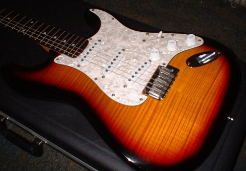 Squier Deluxe Stratocaster (China/Indonesia) - FUZZFACED